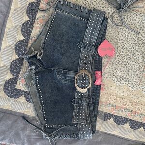 Sugar Thrillz Studded blue jean  Wash Denim Shorts with Matching Belt